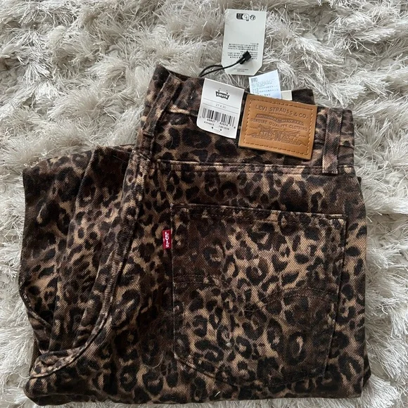Leopard Print Jacket and Pants Set - Picture 3 of 3